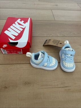 Nike Kids Light Blue & White Velcro Sneakers with Pull Tab